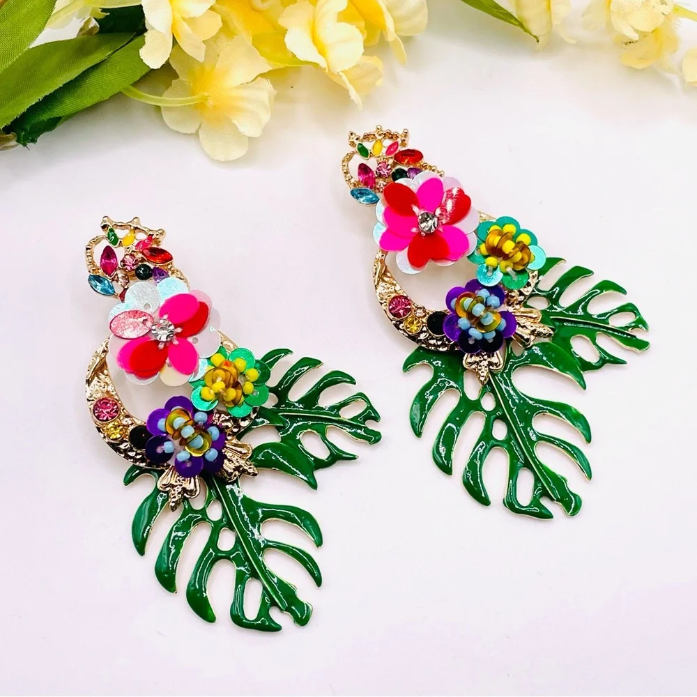 Green Monstera Leaf Tropical Earrings - Picture 3 of 5